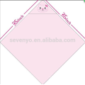 Розовый дизайн котенка роскошная 100% бамбука ребенка полотенце с капюшоном и мочалкой перчатки,очень мягкие и хорошо впитывают влагу,упаковки класса люкс